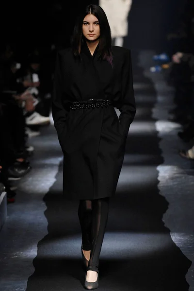 Look 12